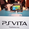 Sony PSVita com joysticks analógicos e ecrã OLED tátil 