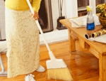 Detergentes para chão de madeira: use de vez em quando