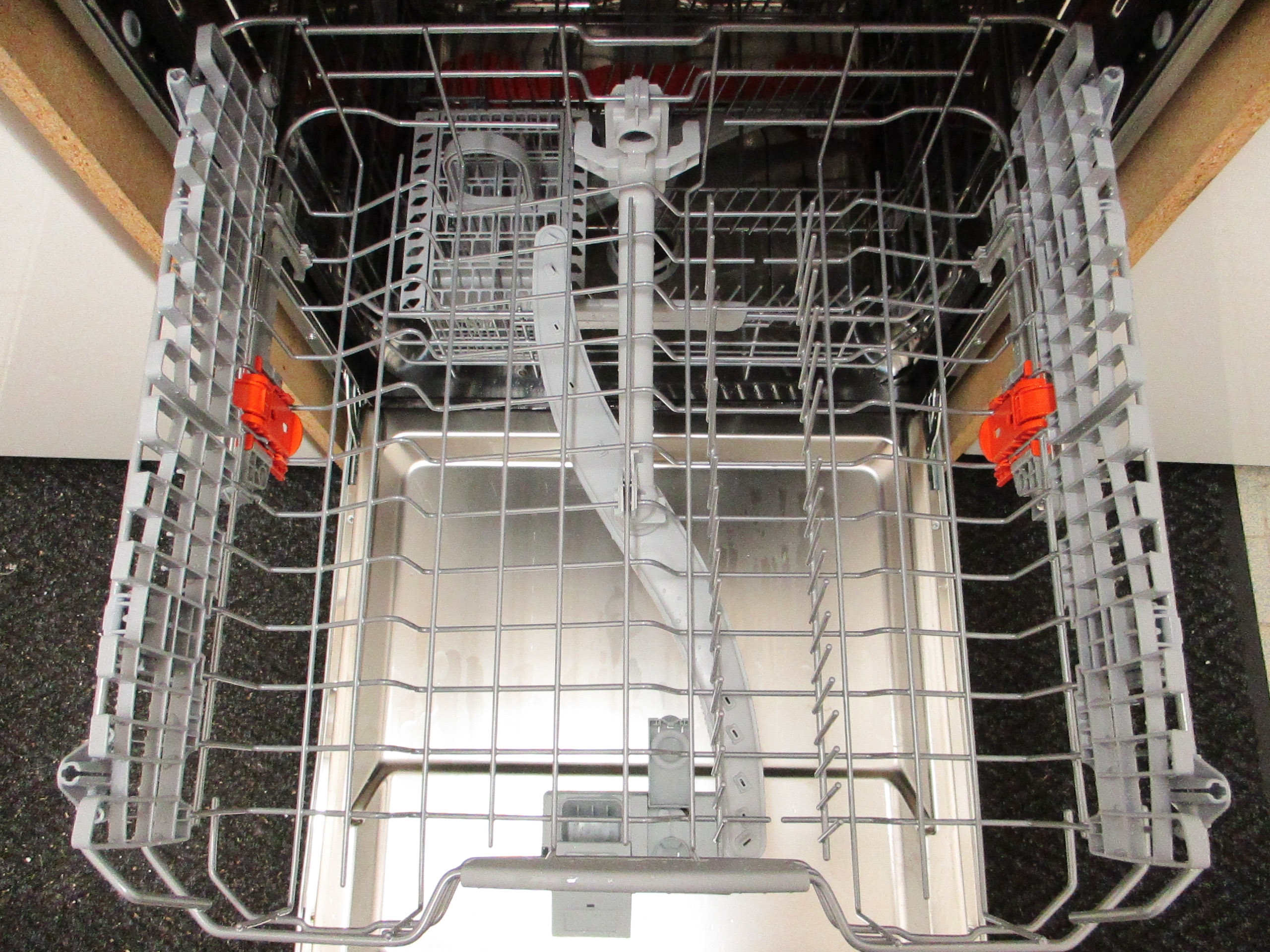 HOTPOINT-ARISTON HIO 3C21 C W