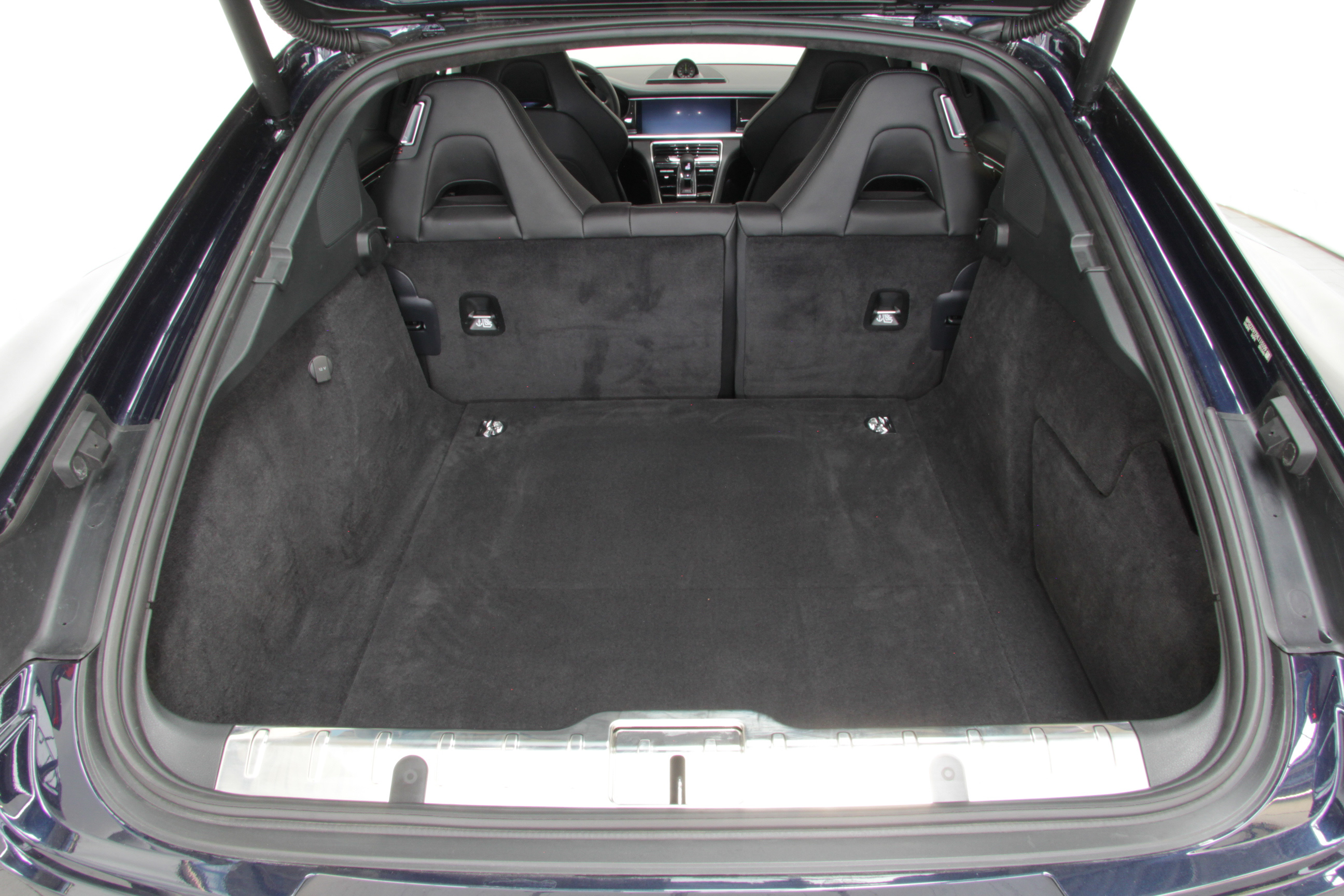 PORSCHE PANAMERA 4 E-HYBRID