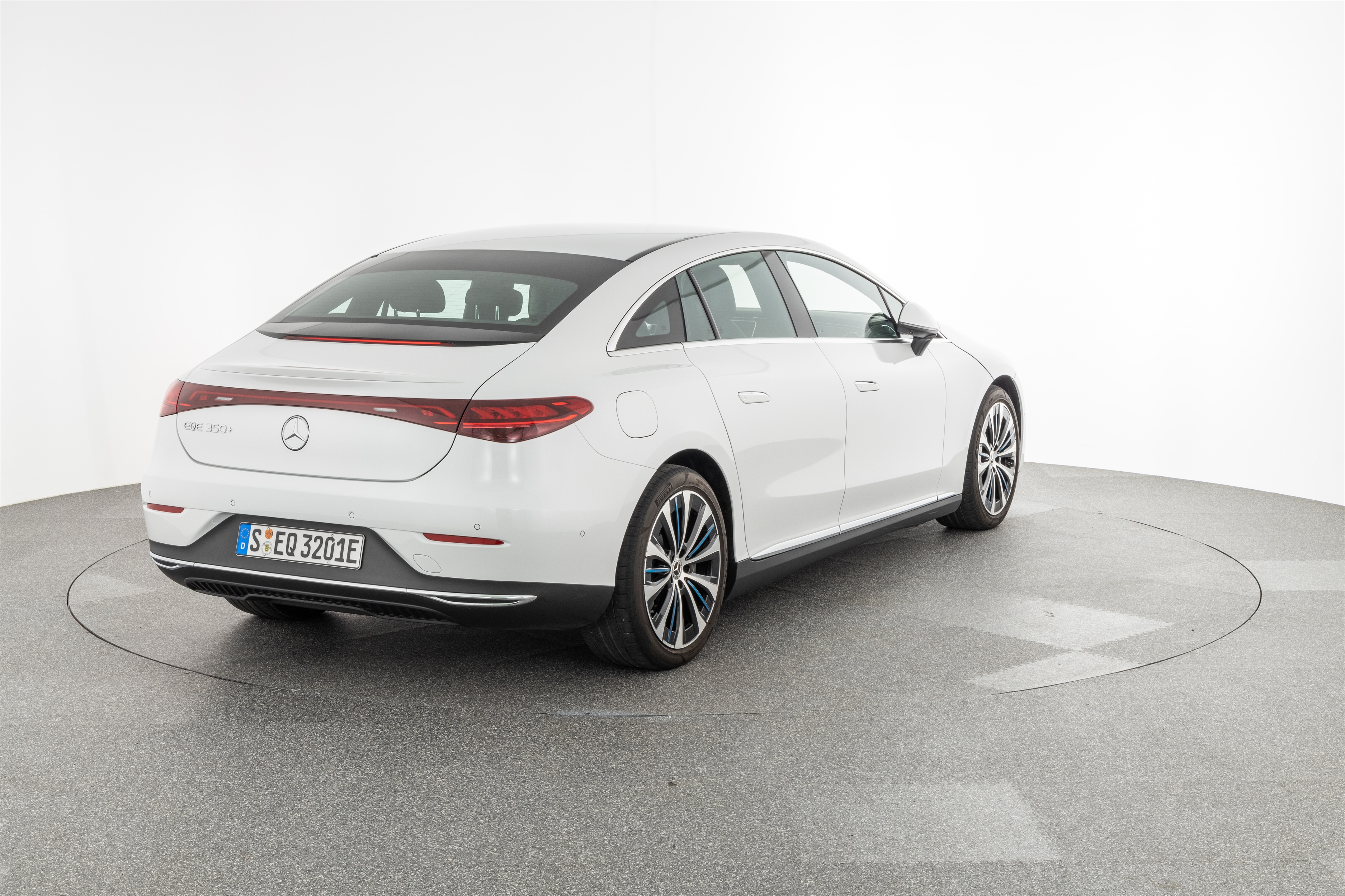 MERCEDES EQE 350