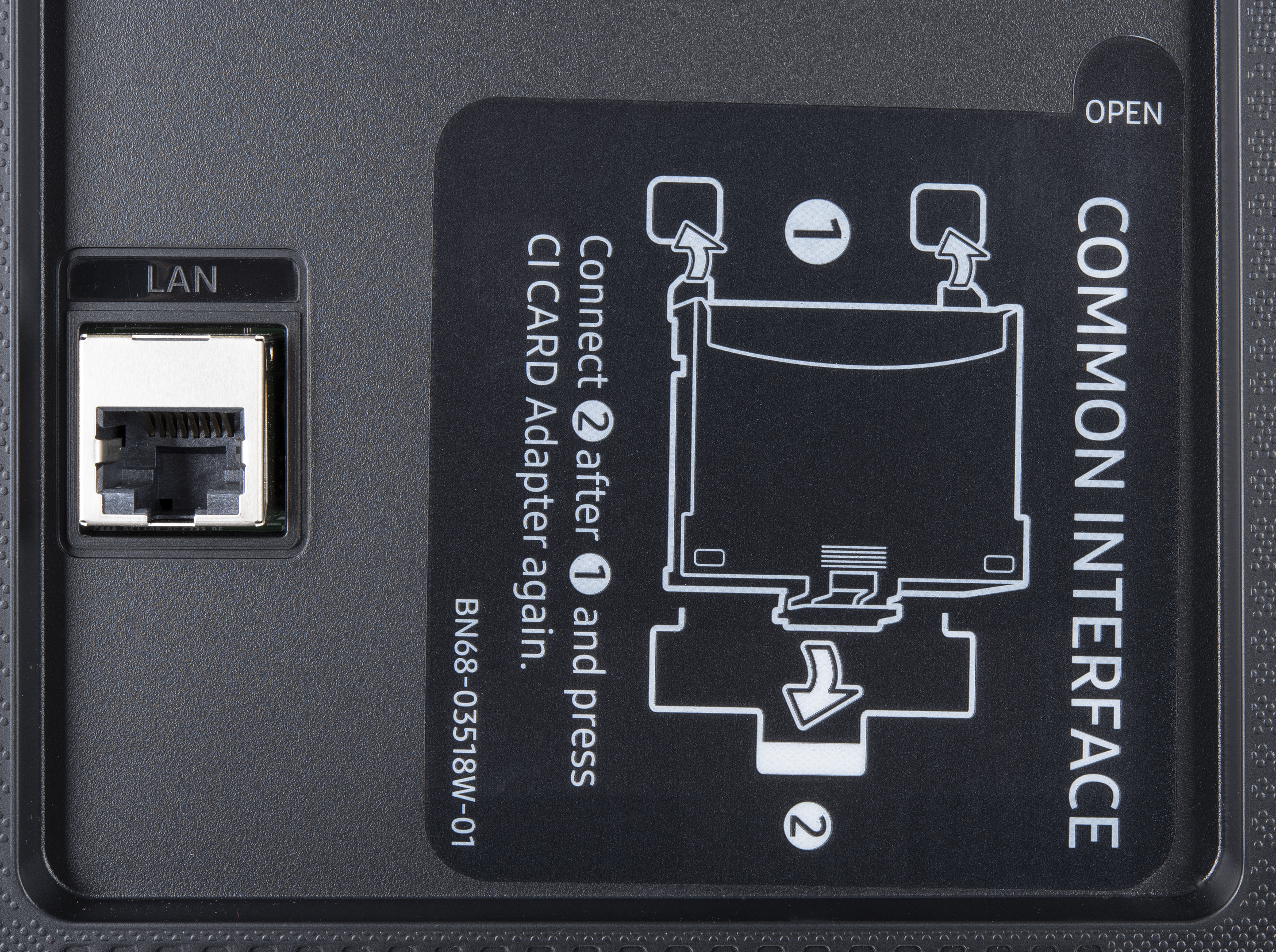SAMSUNG UE55AU7175