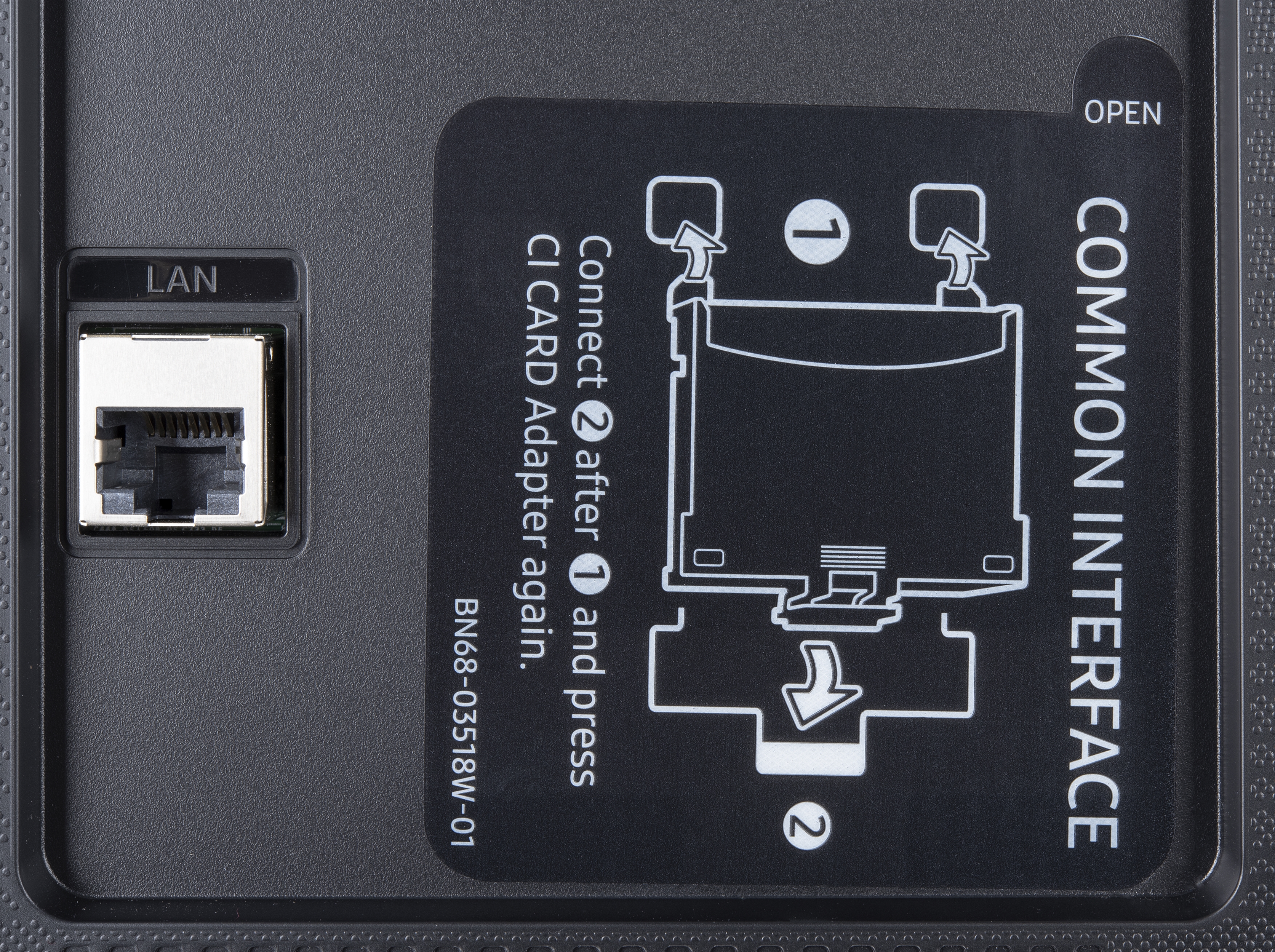 SAMSUNG UE55AU7175