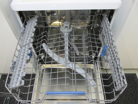 INDESIT DFP 58T94 Z