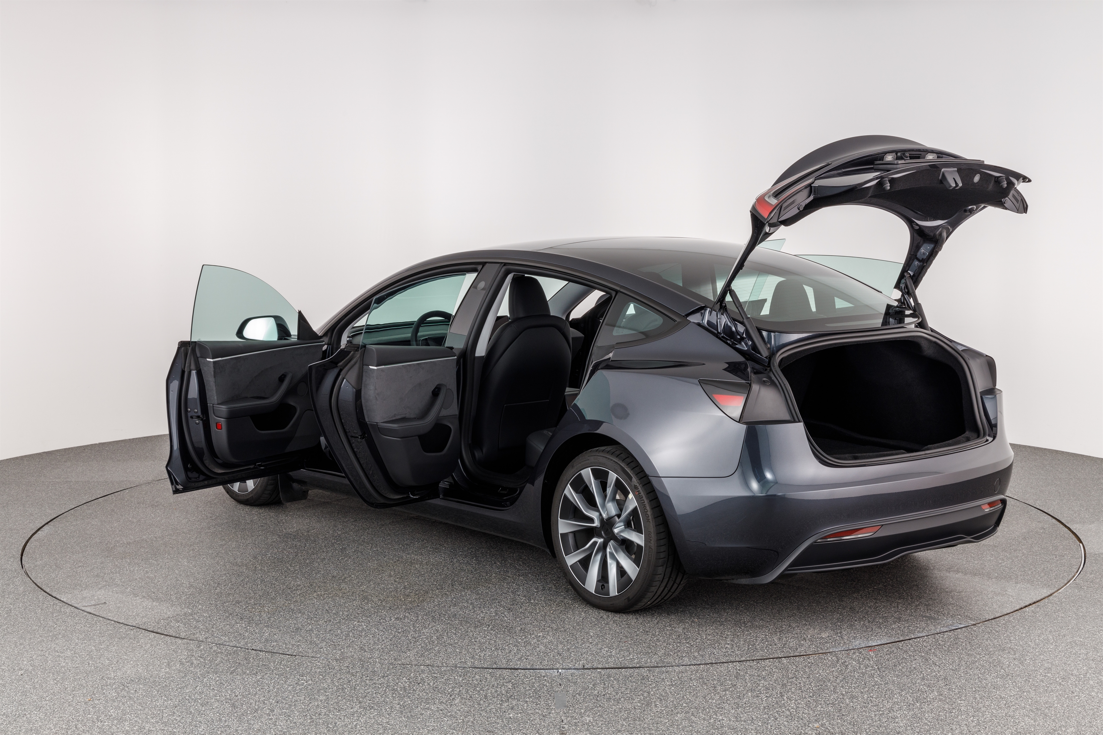 TESLA MODEL 3 LONG RANGE