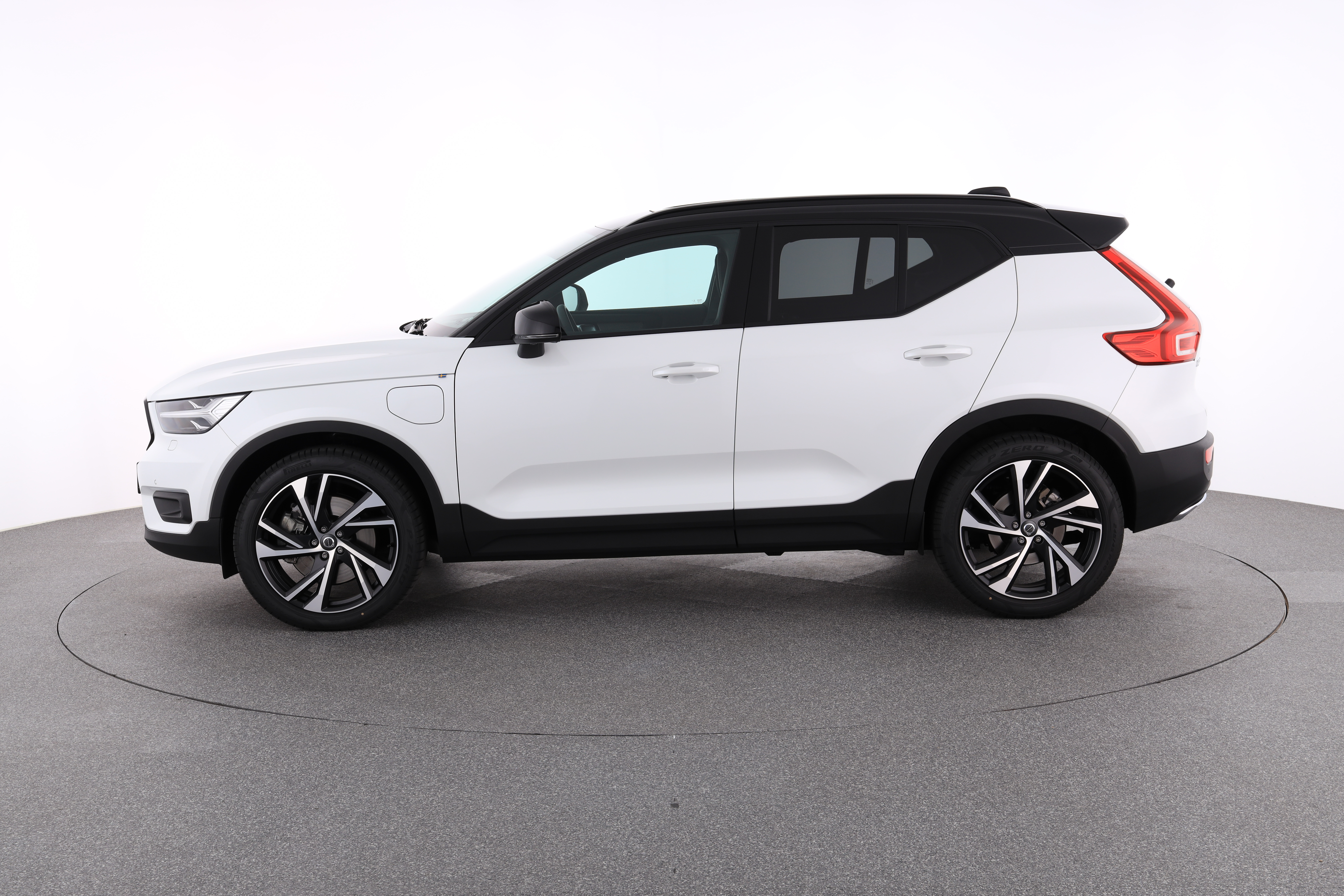 VOLVO XC40 T5 TWIN ENGINE